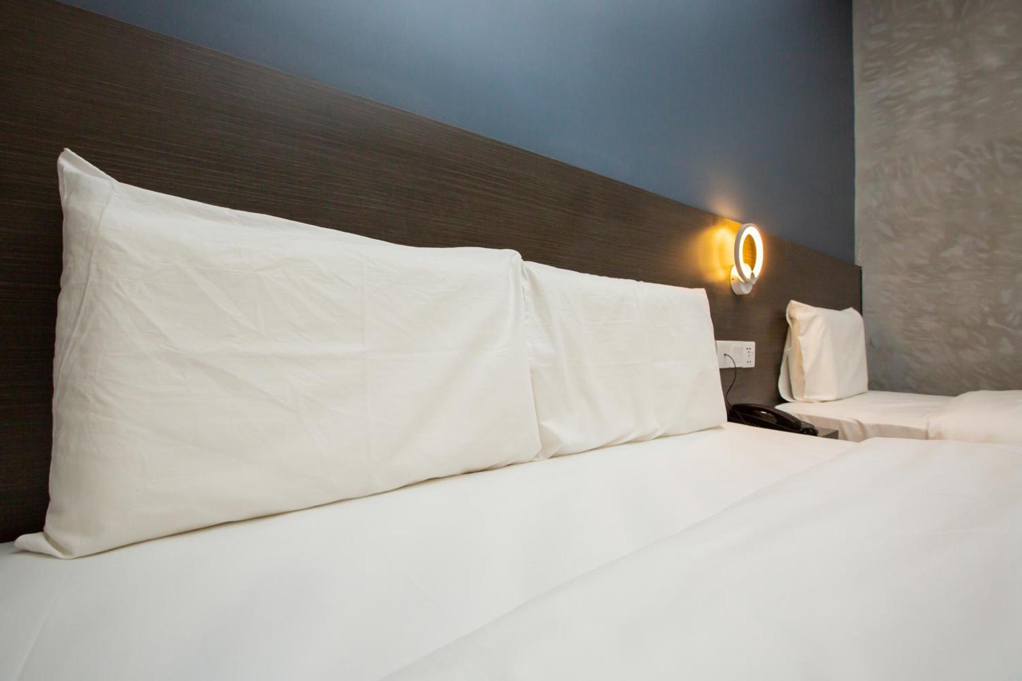 1 Hotel Signature Port Dickson Bagian luar foto