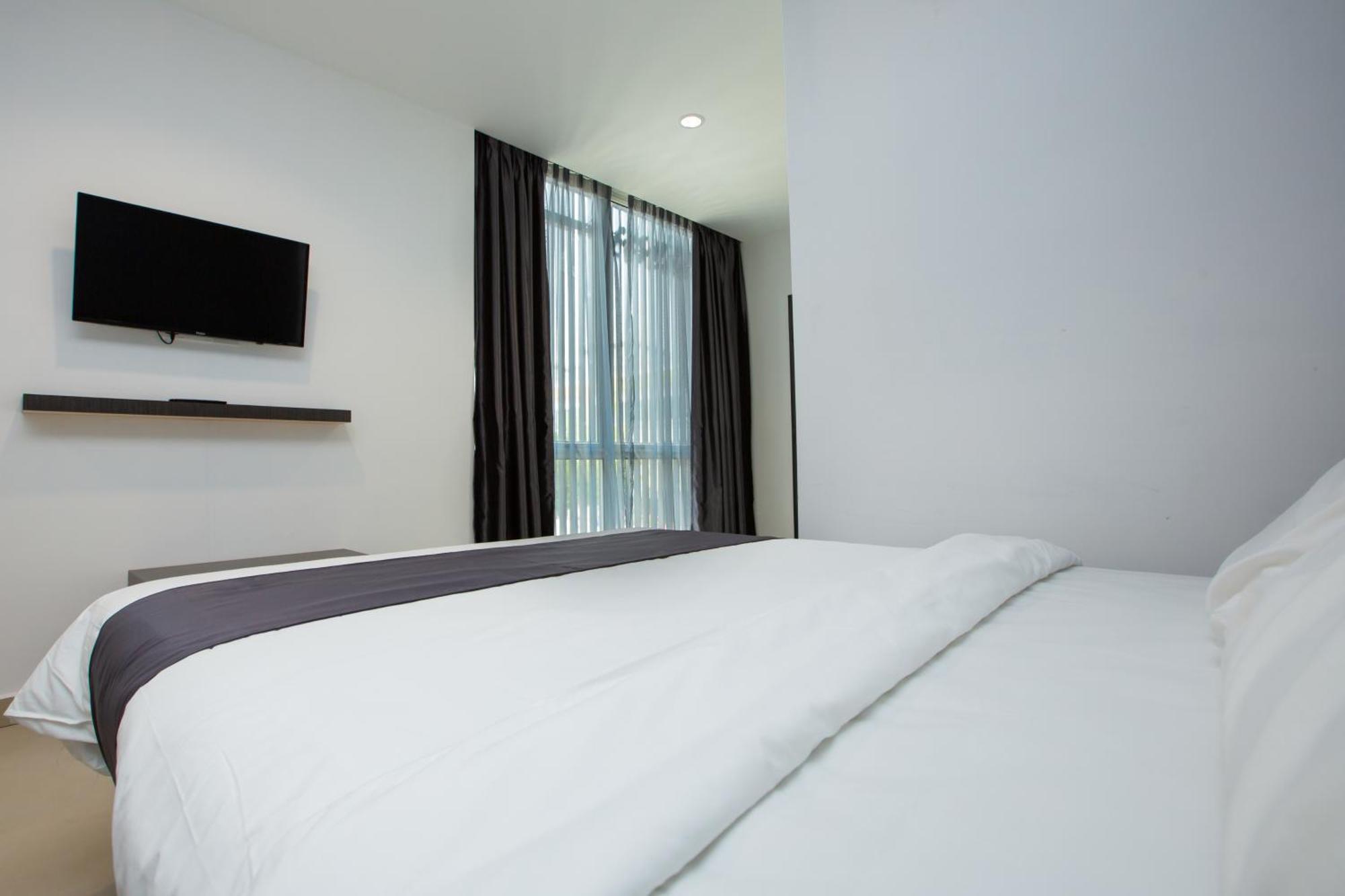 1 Hotel Signature Port Dickson Bagian luar foto